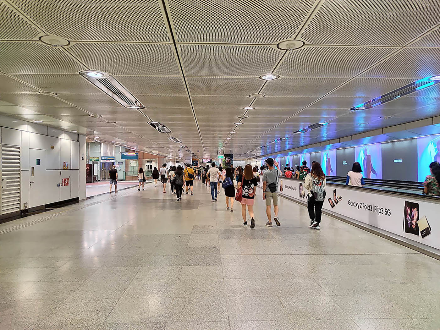 Dhoby Ghaut MRT Station - - Linkway