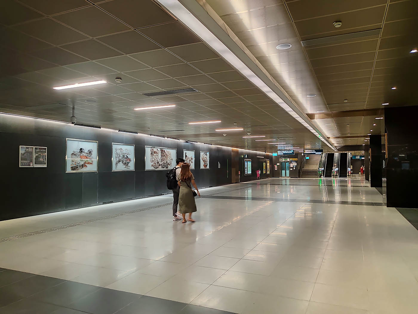Fort Canning MRT Station - - Concourse