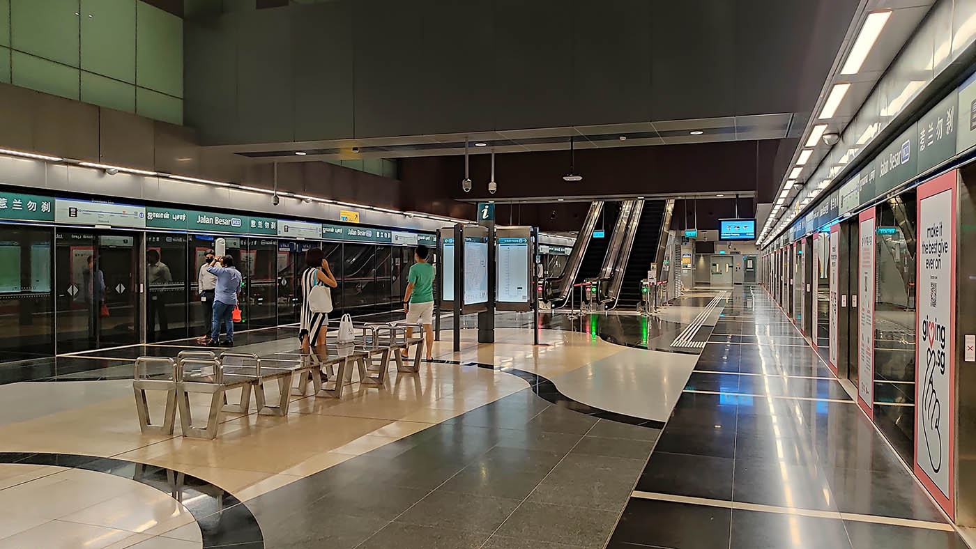 Jalan Besar MRT Station - - Platforms