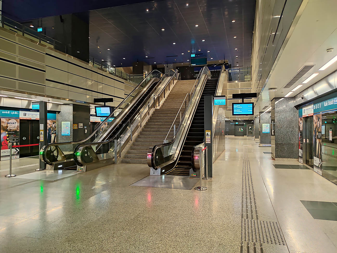 Kaki Bukit MRT Station - - Escalators