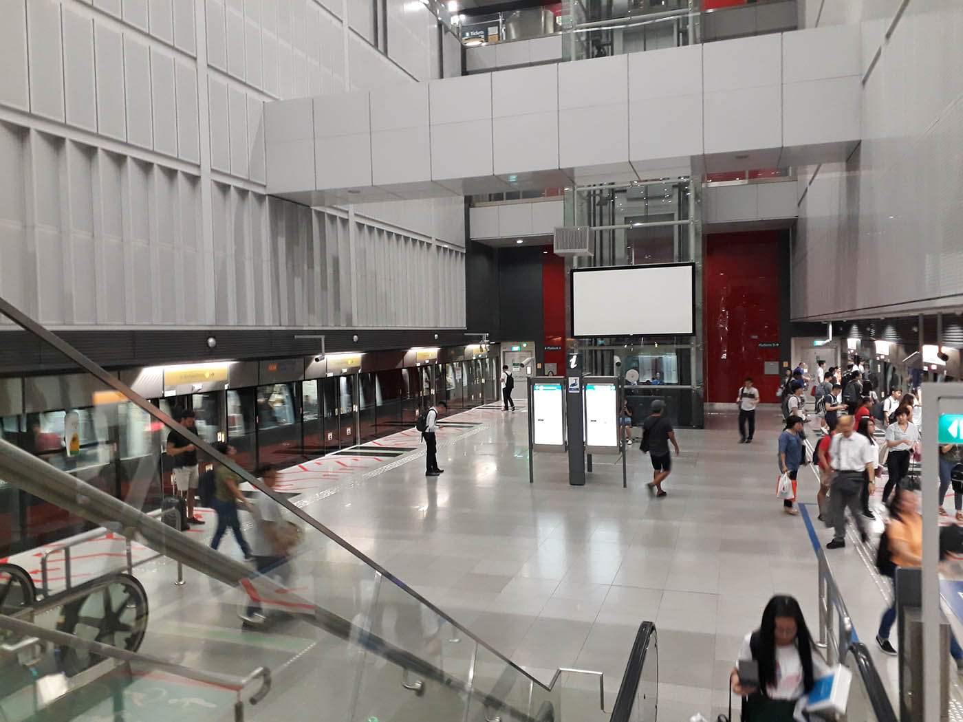 Kent Ridge MRT Station - - Platforms