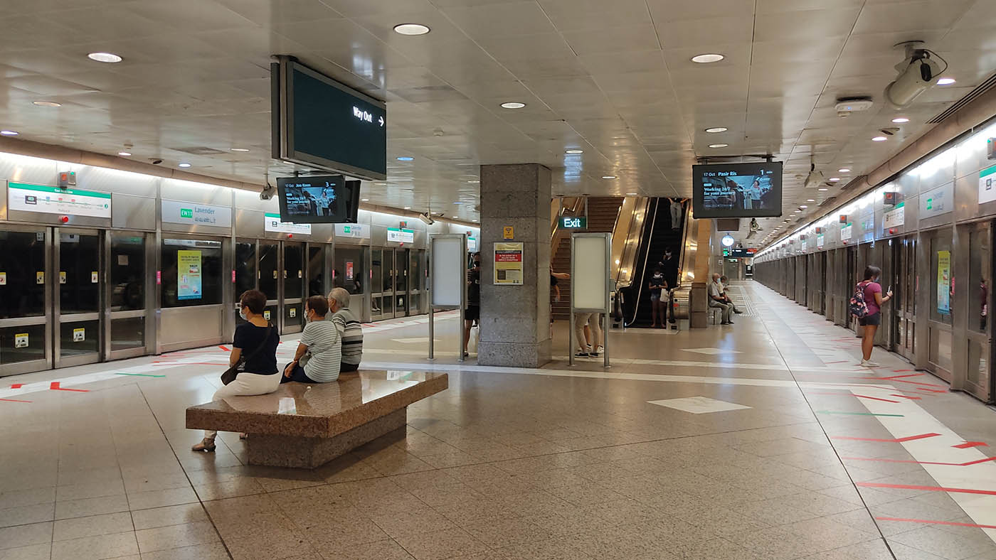Lavender MRT Station - - Platforms