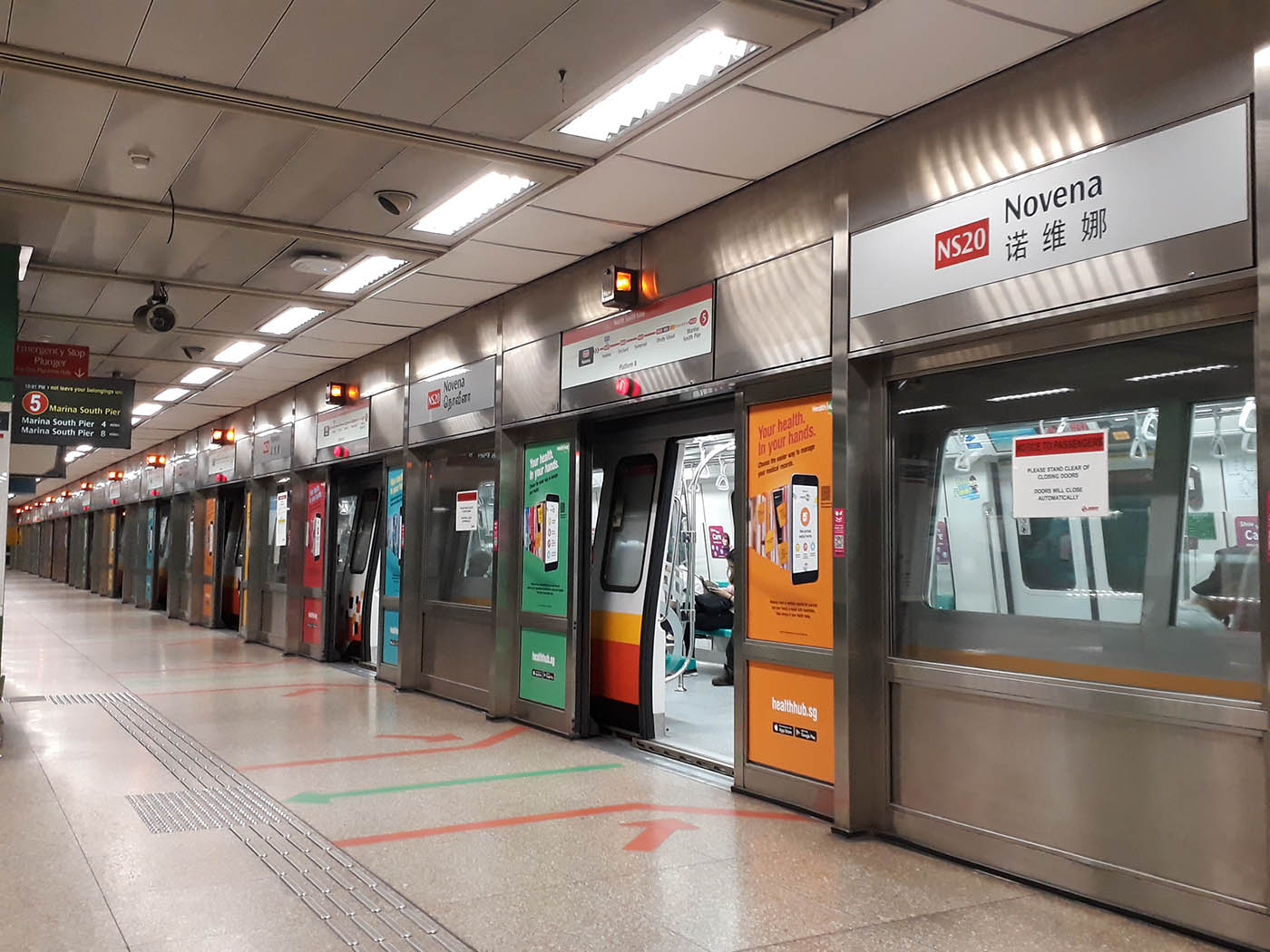 Novena MRT Station - - Platform B
