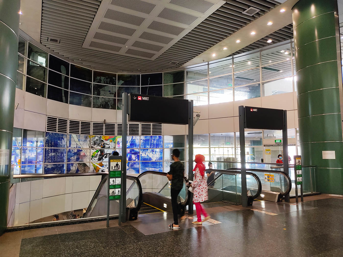 Sengkang MRT Station - - Concourse