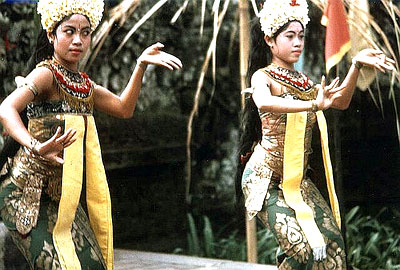 Bali Legong Dancers