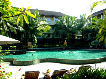 Harris Resort Kuta Bali Pool